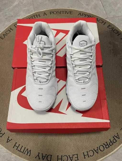 Buty Trampk Nike Air Max TN Plus White R.38