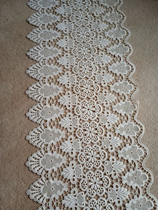 Gipiura kremowa 40 cm/ 7,5 m