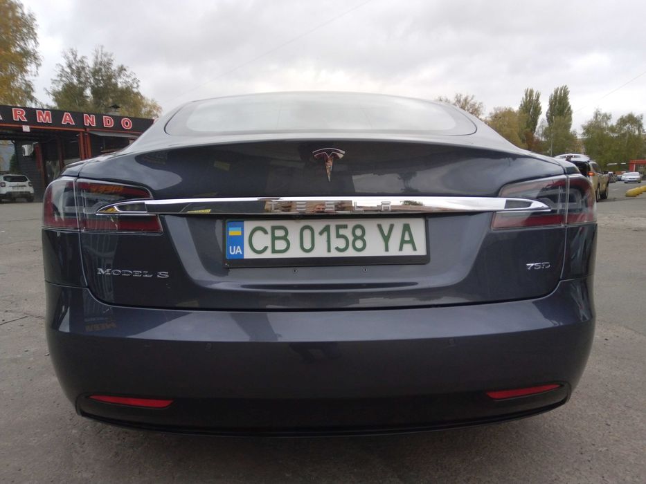 Tesla Model S 75D Dual Motor