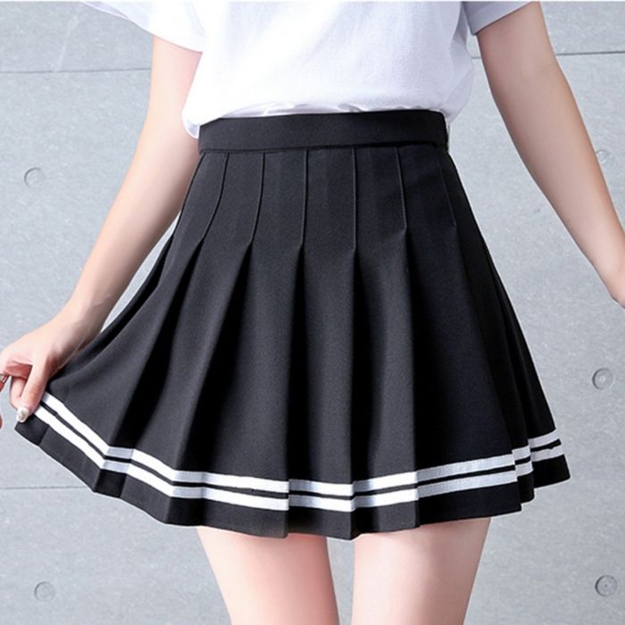 Юбка в складку с белыми полосками