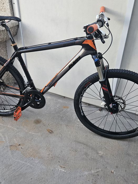 Bicicleta roda 26 carbono KTM