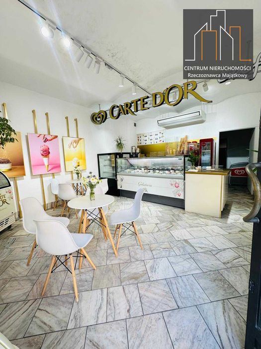 Budynek usługowo-mieszkalny w centrum Wolbromia