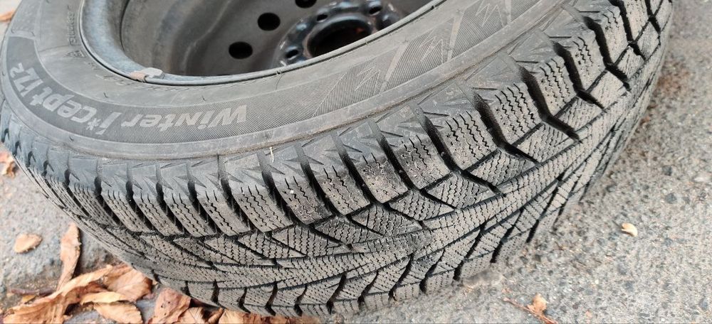 Зимня гума/зимняя резина hankook winter i*cept iz2 r16