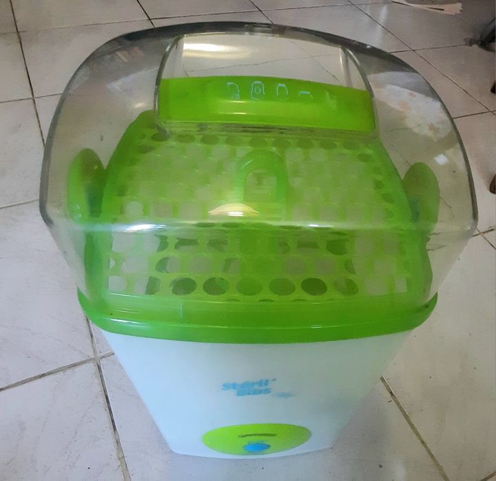 Esterelizador de biberões da BEBÉ CONFORT