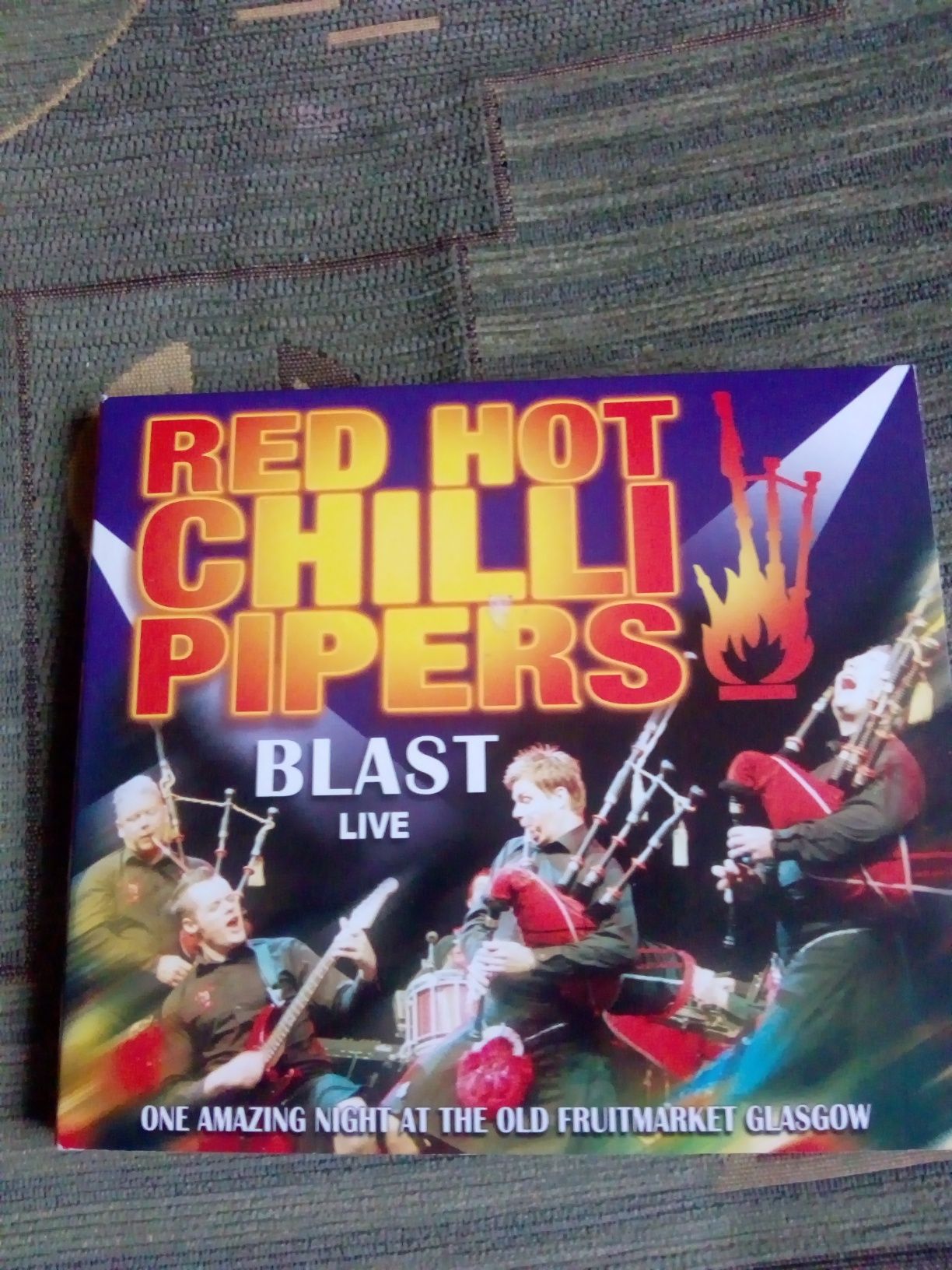 CD digi Red hot chilli pipers-blast live