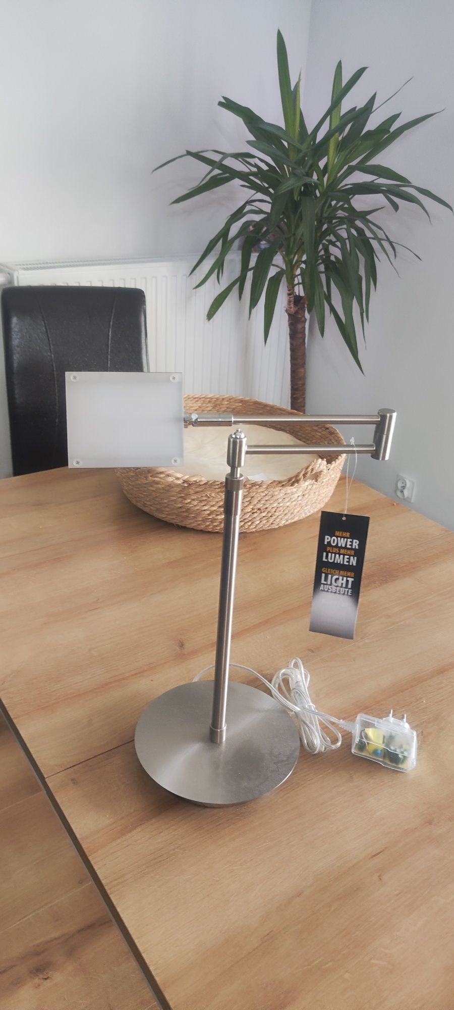 Lampka biurkowa LED