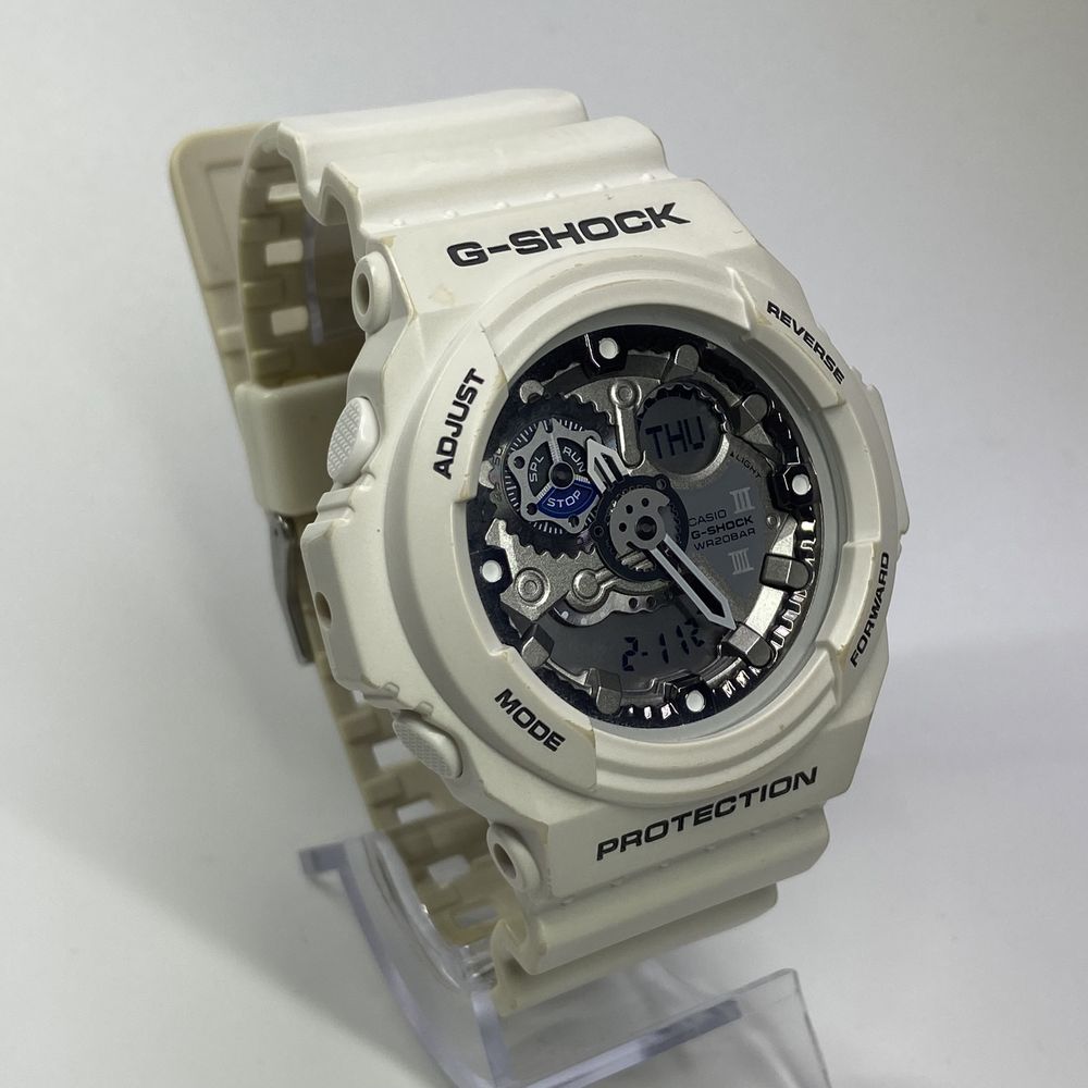 Годинник часы Casio G-Shock GA-300 білі оригінал