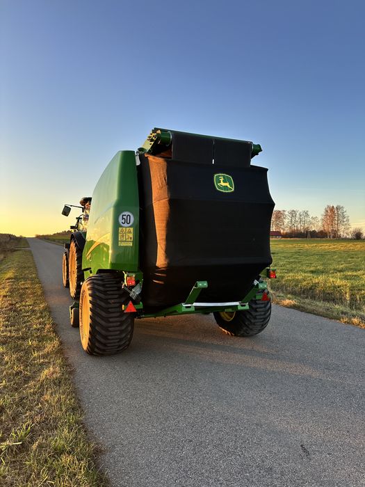 Prasa belująca John Deere 990P  kurtyna z wyrzutem