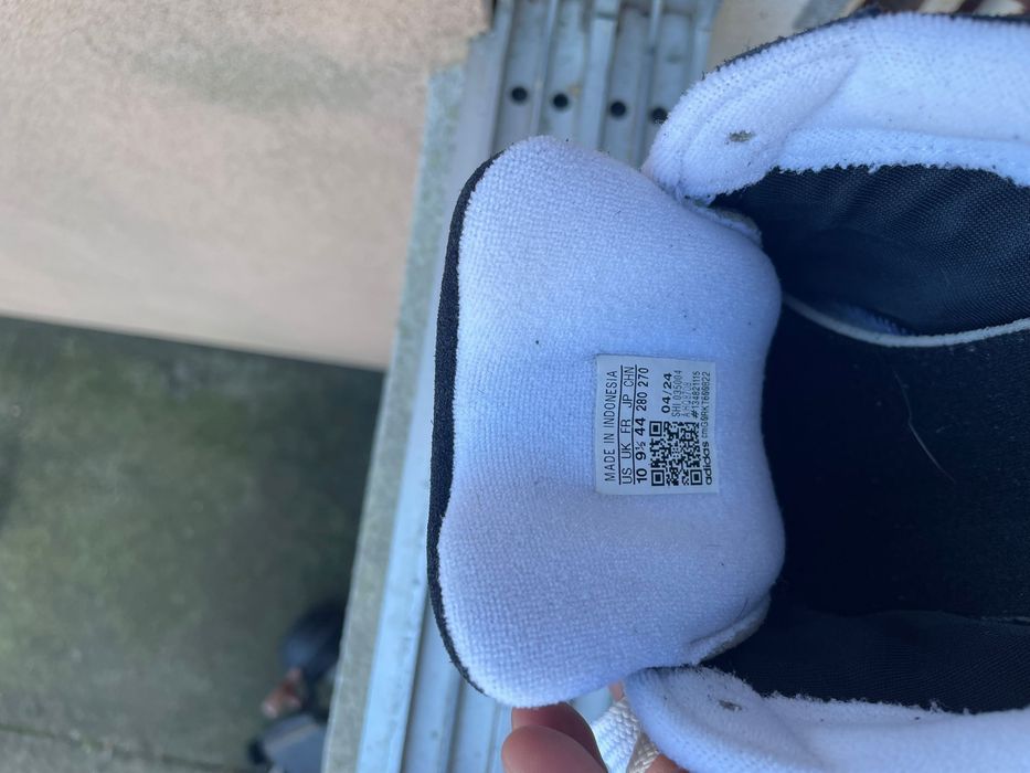 Saptilhas adidas campus pretas e brancas tamanho 44