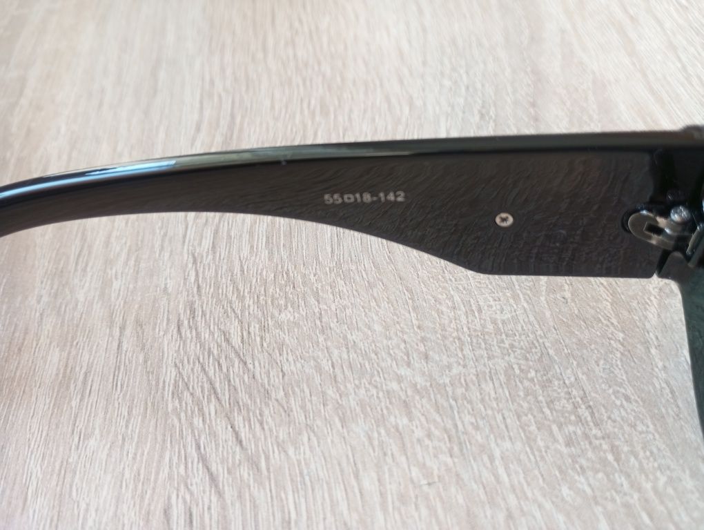 Okulary przeciwsłoneczne Prada
