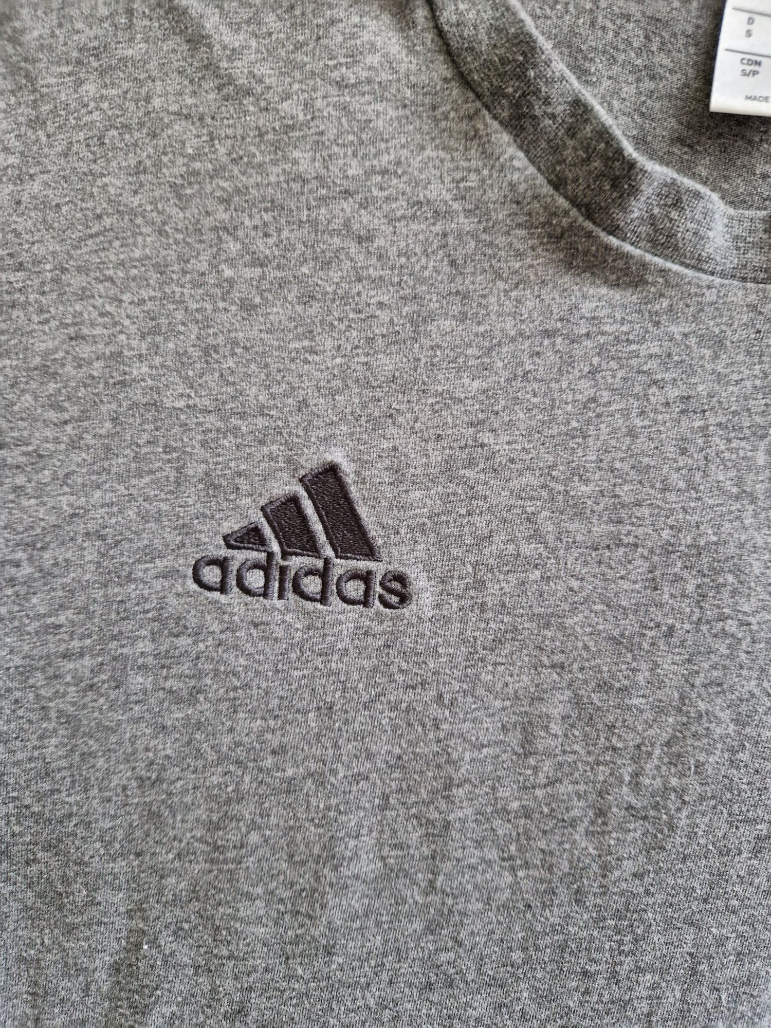 T-shirt Adidas rozmiar S