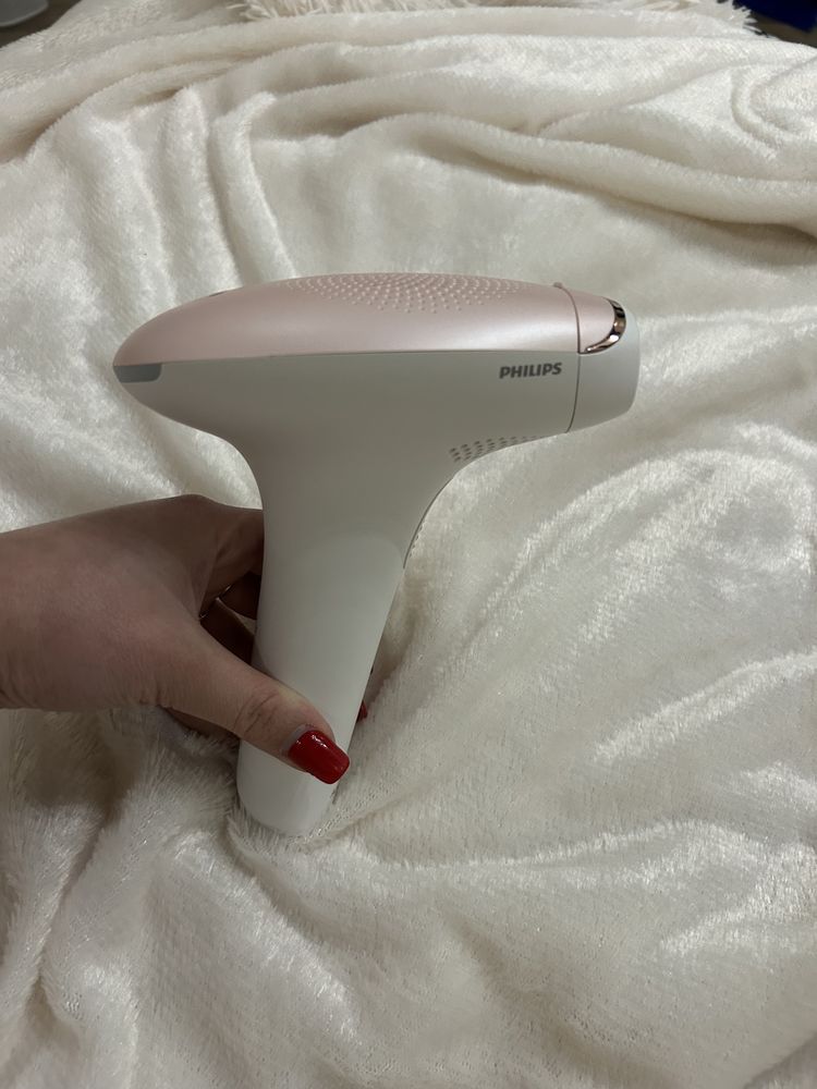 Фотоепілятор PHILIPS Lumea Advanced