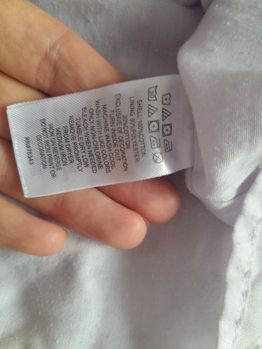 Liliowa sukienka marszczona r.110