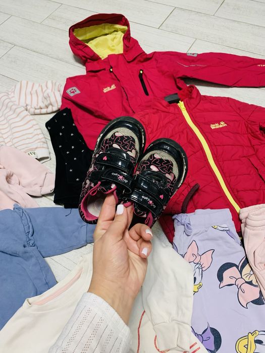 Комплект теплих речей на дівчинку 2-3 роки + 2 вітровки та кросівки 26