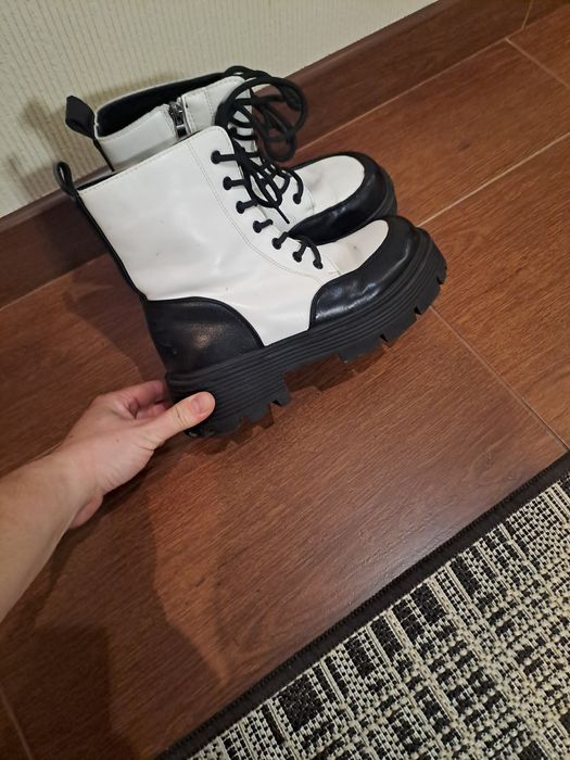 Шкіряні ботінки демі