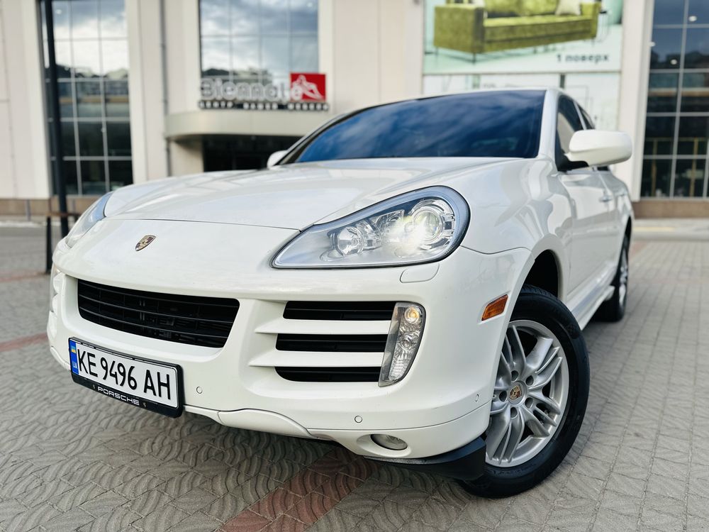 Продам Porsche Cayenne.