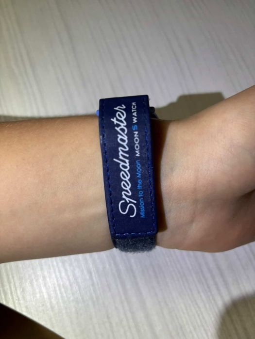 Часи Omega x Swatch