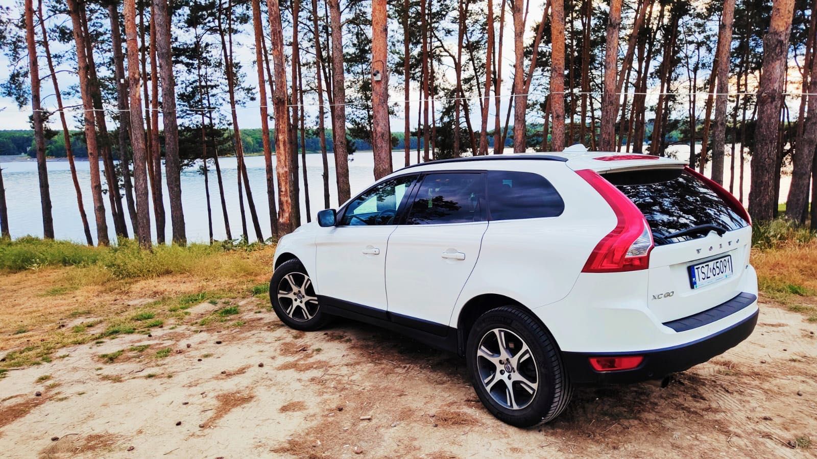 Wyjątkowe Volvo XC60 w automacie