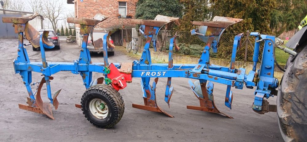 Pług 4 skibowy obrotowy FROST