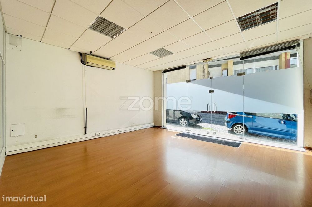 Armazém em Paranhos