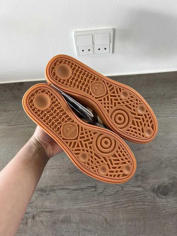 adidas Handball Spezial brązowy Oryginał UnisexTrampki R40