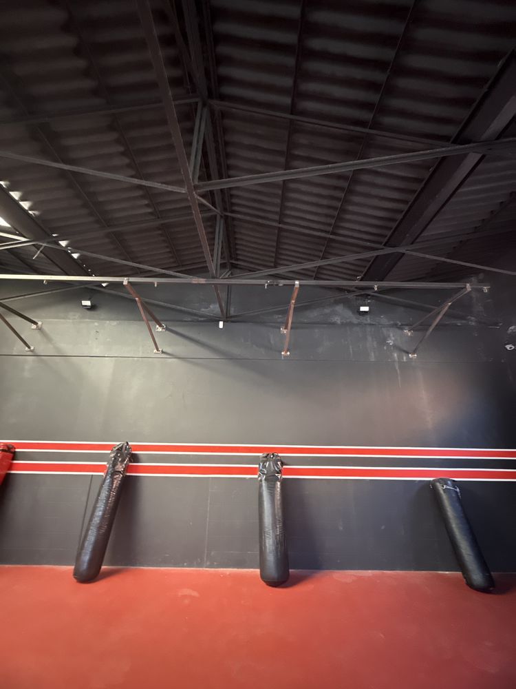 2 suportes de sacos de boxe parede!