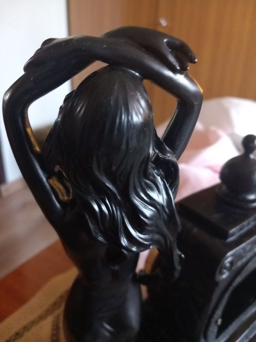 Zegar kominkowy w stylu retro