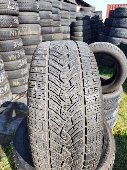 53AZ 245/45/R18 GOODYEAR Ultra Grip Performance  2022r	100H 4szt 6,5mm
