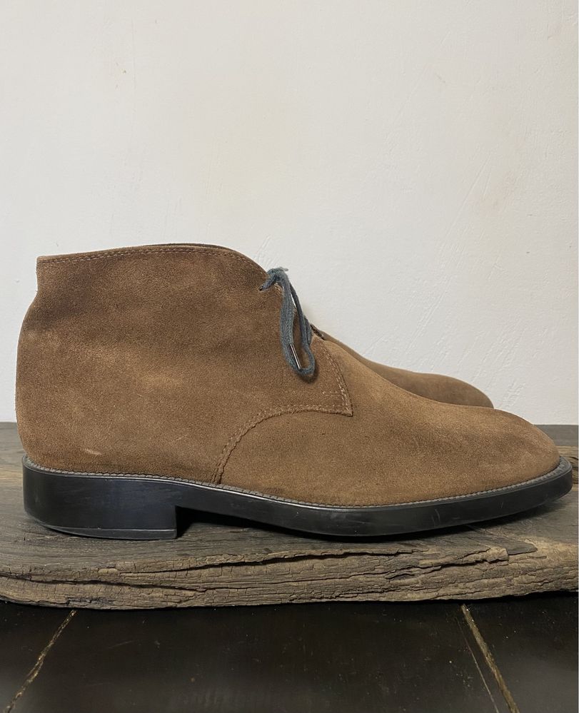 Tod's Brown Suede Chukka Boots