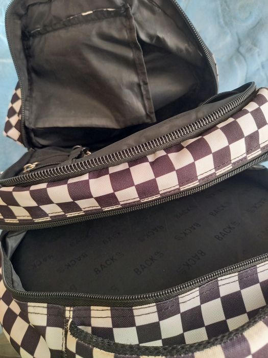 Plecak Back UP do szkoły, 20l, 3 komory, szachownica