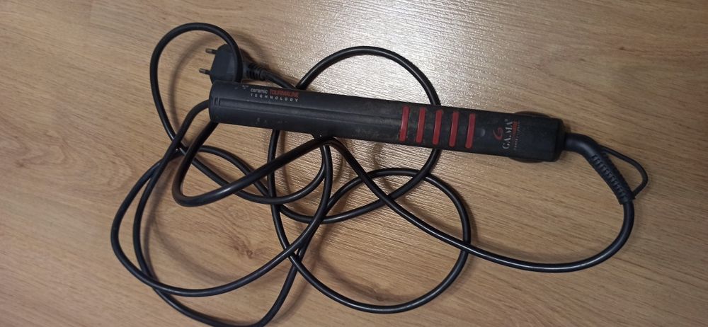 Випрямляч для волосся