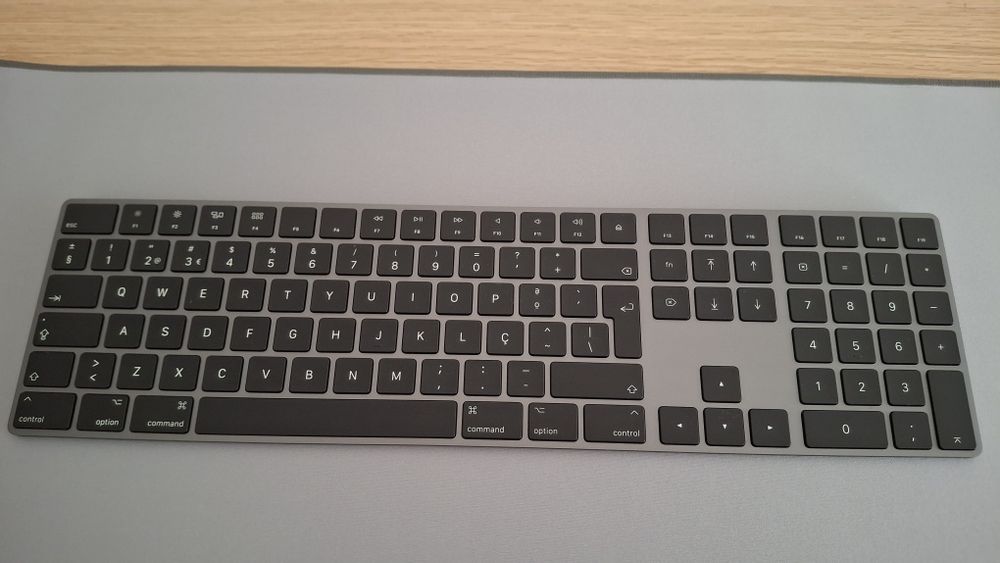 Apple magic teclado em ótimo estado.