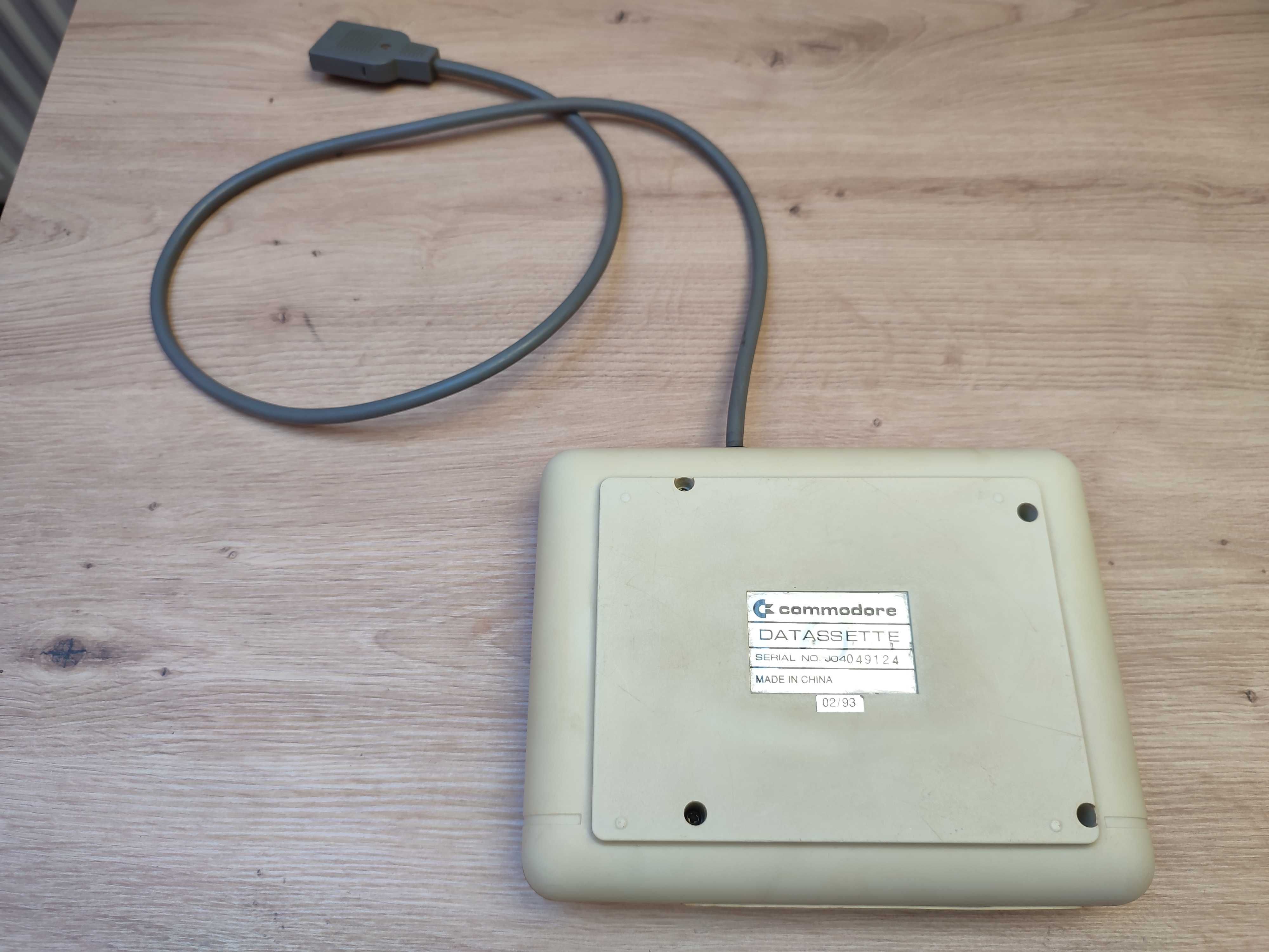 Commodore C64 kompletny zestaw plomba gry kartridż tapecart joystick