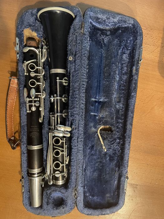 Продам кларнет в хорошому стані