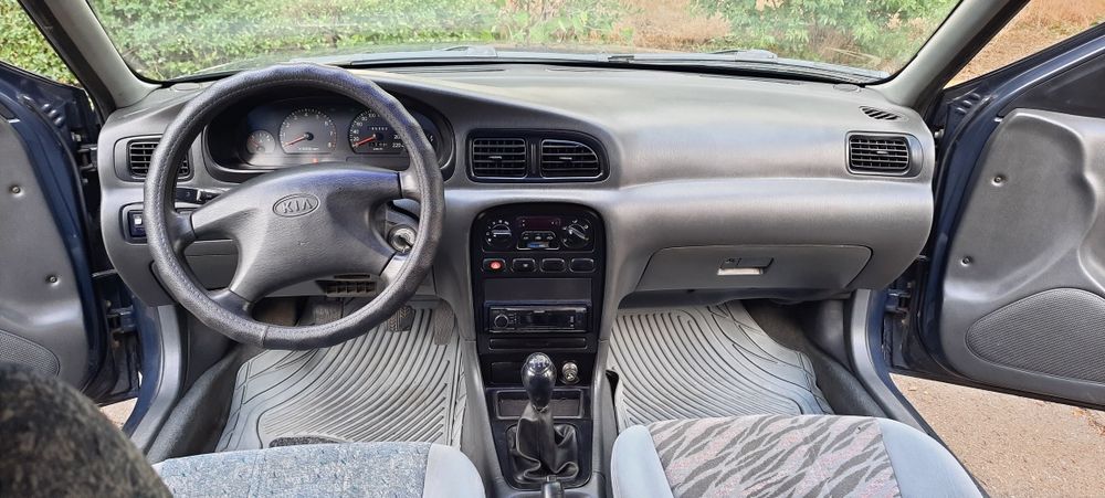 Продам или обмен  KIA Clarus 2.0i газ