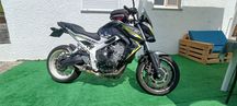 Honda CB650F com Extras