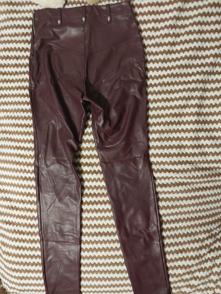 Стильные  штаны из эко кожи