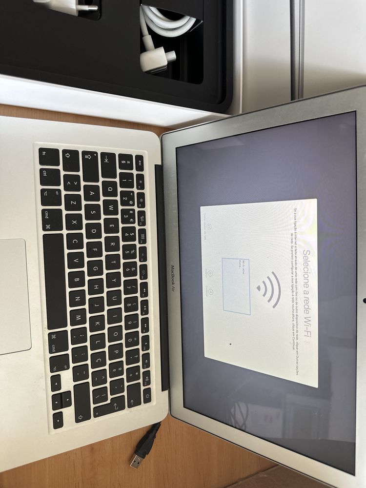 MacBook Air (13 polgadas meados de 2012