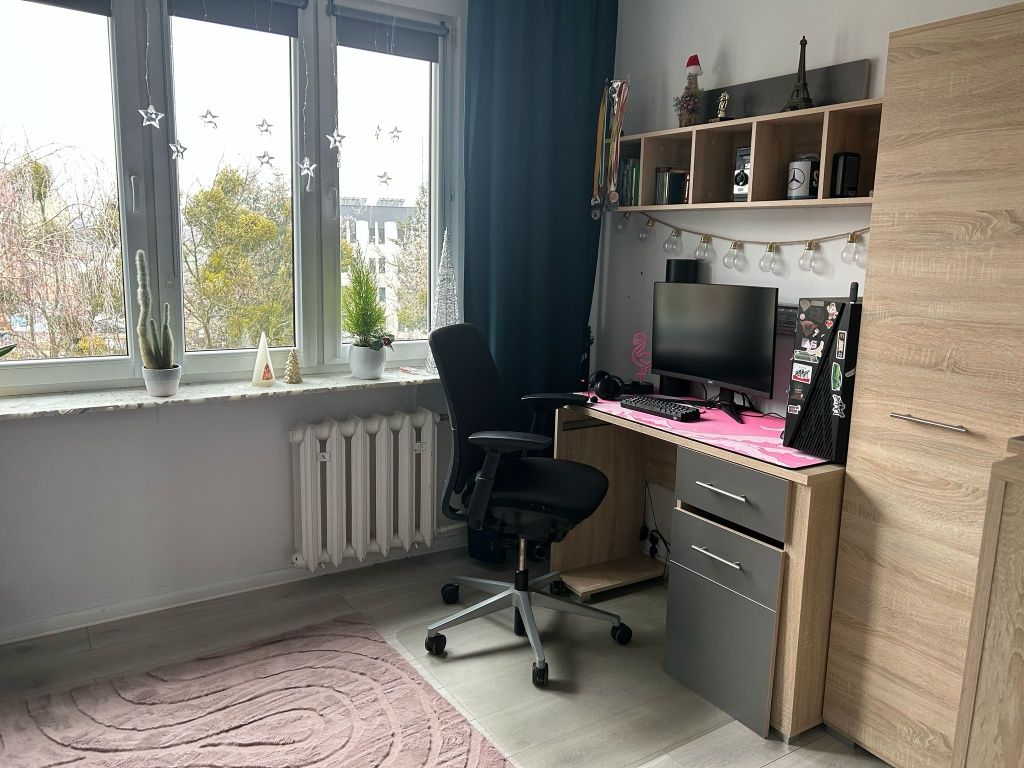Sprzedam mieszkanie 4 pokoje 65m2 ul.Prosta 1A