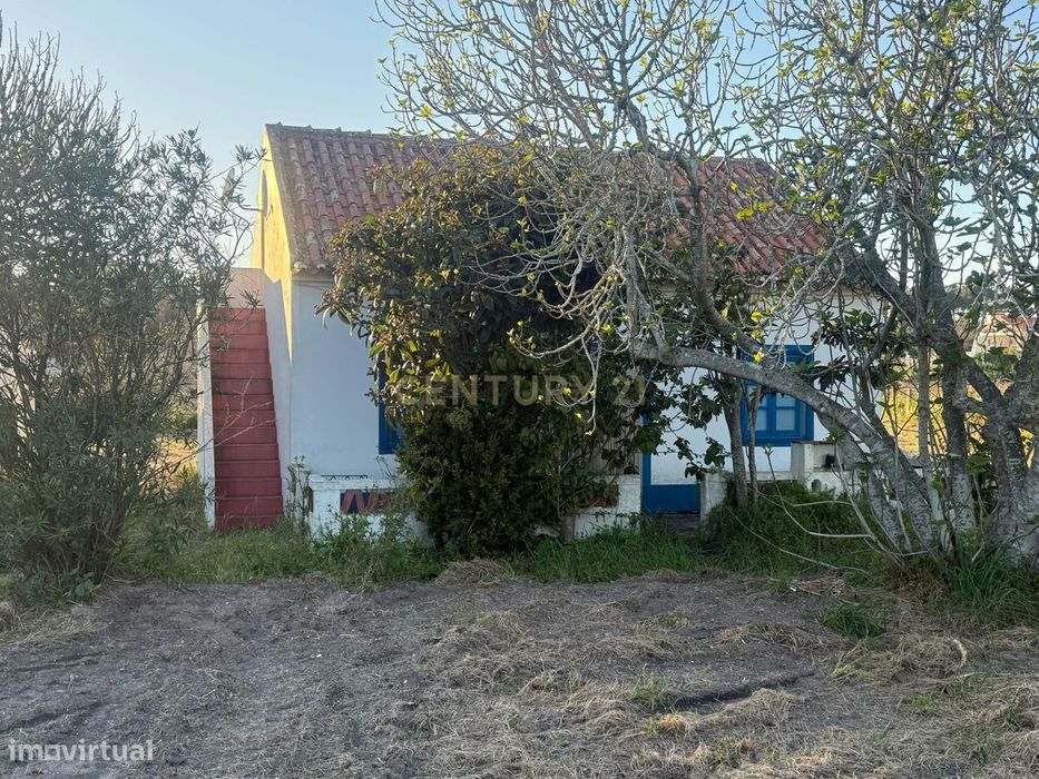 Encantadora Propriedade para Recuperação - Terreno de 4000 m2