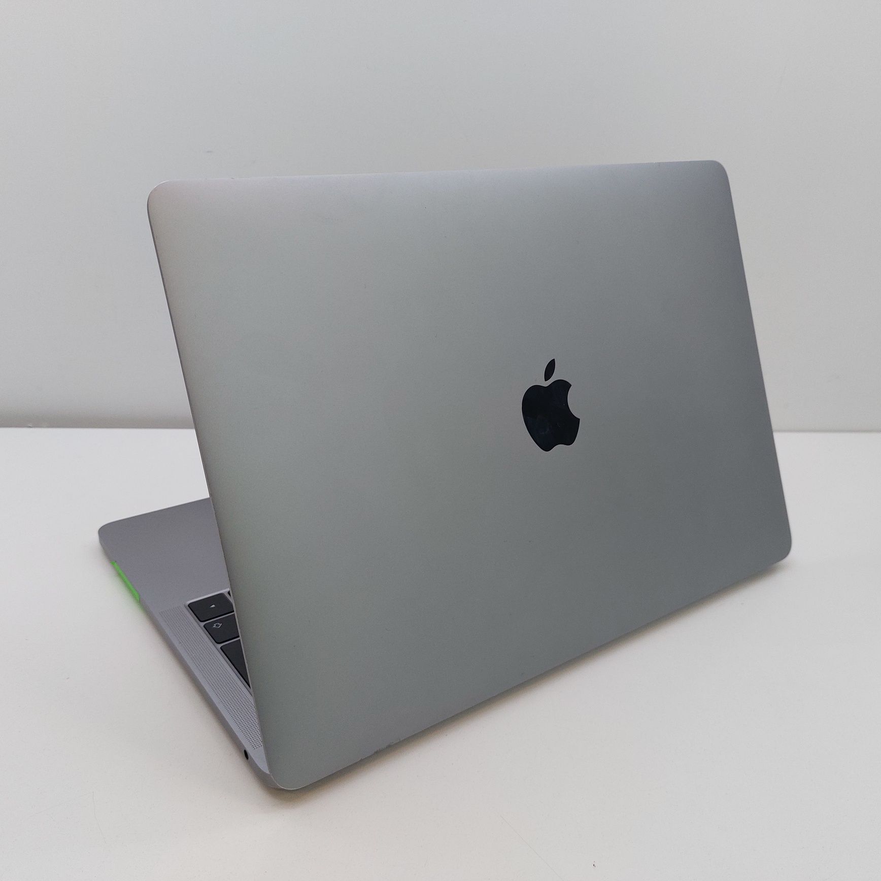 APPLE A2159 MacBook Pro 13.3 MID 2019