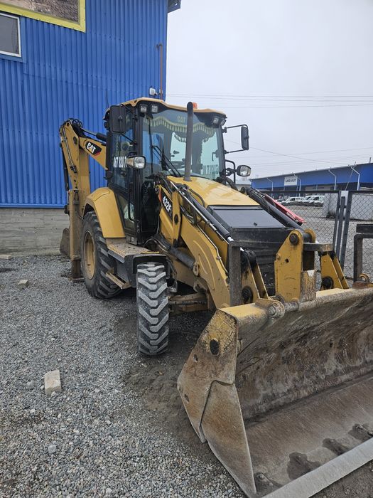 Экскаватор-погрузчик Caterpillar 432f2 2018