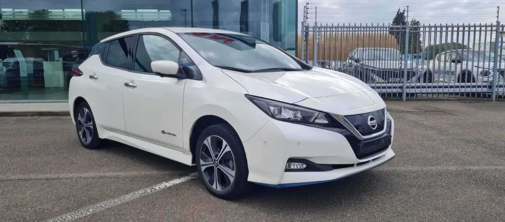 Nissan Leaf      2020
