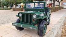 WOJSKOWY JEEP 24V 800W 4x4 Retro Elektryczny Auto Akumulator 3 DZIECI