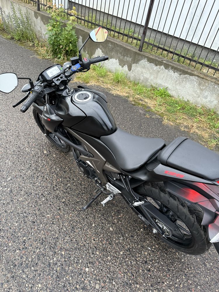 Suzuki GSX-S 125 17 tyś przebiegu ABS 15 km Kat.B oraz A1 2 kluczyki
