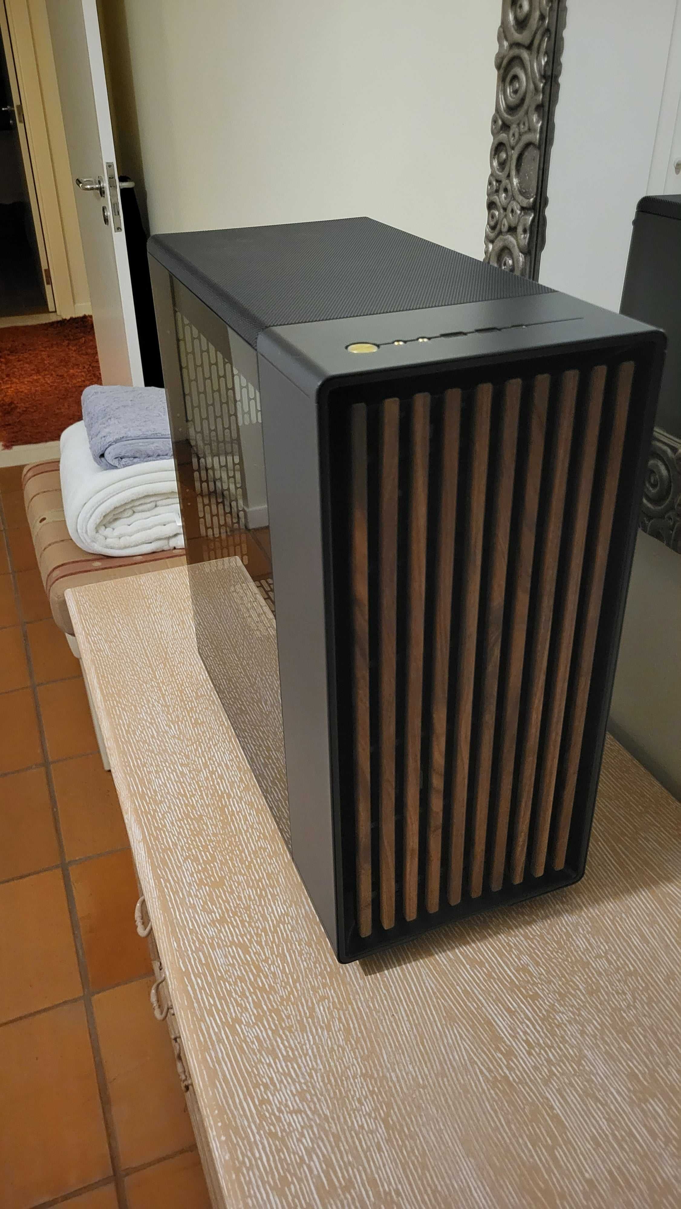 Caixa ATX Fractal Design North Preta com Vidro Temperado