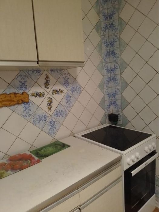 Здам 3х к.квартиру на Олимпийской 6000грн+свет,отопление зимой пополам