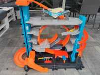 Garaż Hot Wheels City Rekin