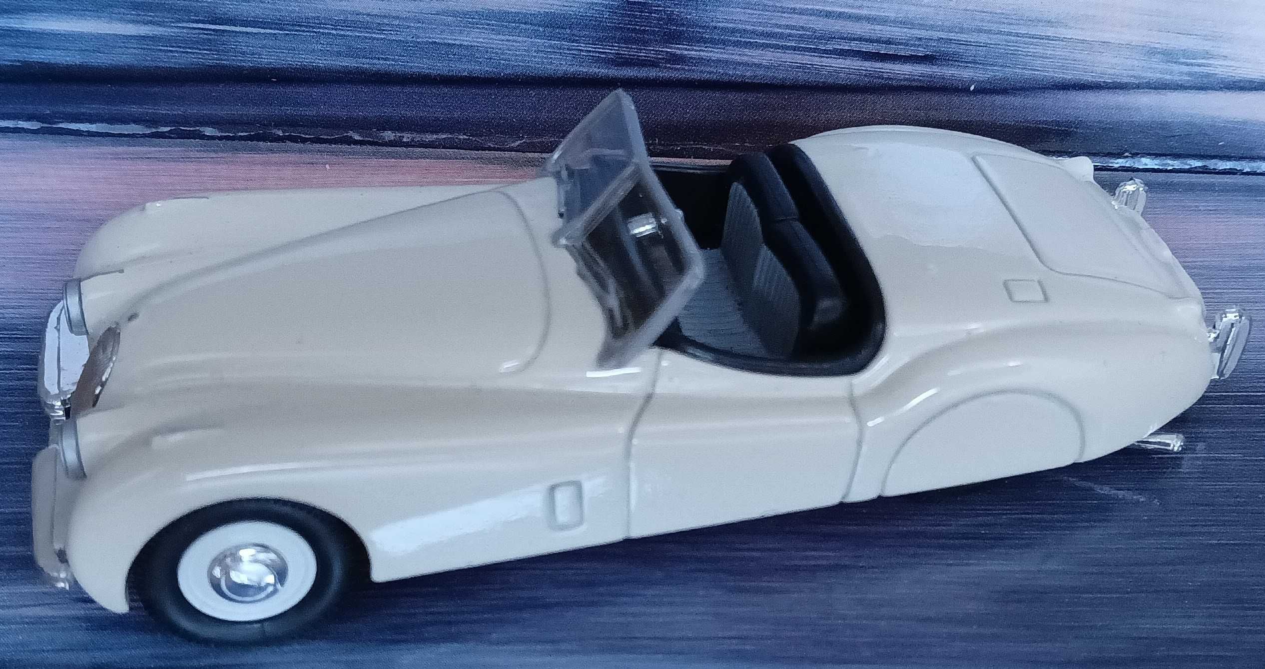 Jaguar XK120 Open Top Ref # 96040 Corgi