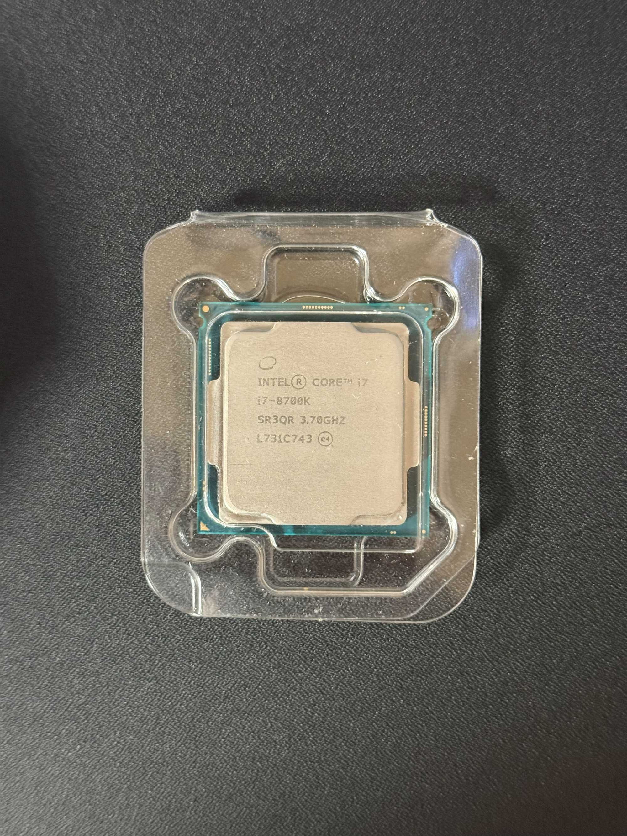 Процесор Intel Core i7 8700k LGA1151
